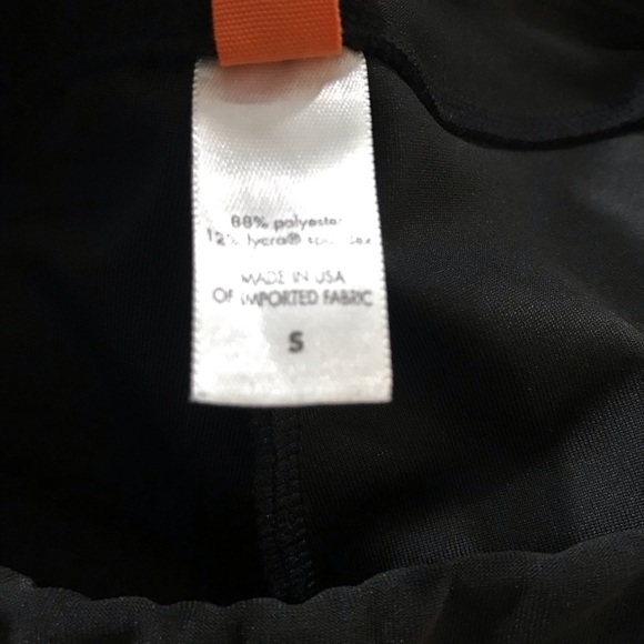 Lucy Black Everyday Yoga/Athletic Capris w/Pockets - Picture 4 of 6